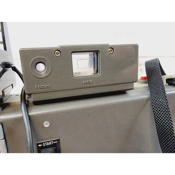 Polaroid Automatic Land Camera 440 W/Focused Flash Attachment & Manual Vintage - Picture 7 of 16
